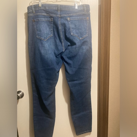 INC Deimn Skinny jeans - Picture 2 of 4